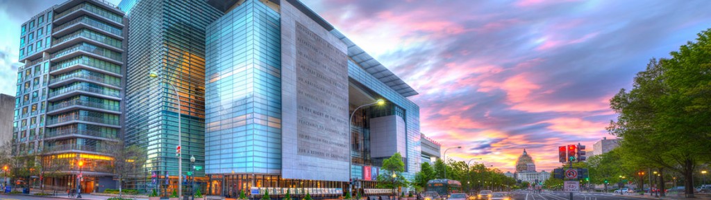 NEWSEUM outside